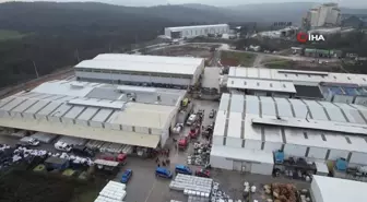 Sakarya'da Yalıtım Fabrikasında Yangın: 4 Yaralı