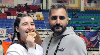 Uşak Valisi'nden Şampiyon Para Taekwondocu Melis Türk'e Tebrik