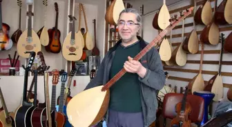 Bağlama Ustası Tevhid Topal, Kültürel Mirası Yaşatıyor