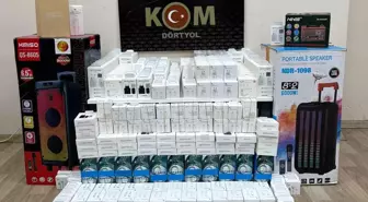 Hatay'da Kaçak Telefon Aksesuarları Ele Geçirildi