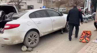 Elazığ'da Motokurye Feci Kaza Geçirdi