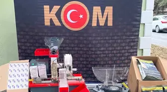 Uşak'ta Kaçak Tütün Operasyonu: 11 Bin Makaron Ele Geçirildi