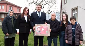 Vali Aslan, şehit yakınları ve gazileri yalnız bırakmıyor