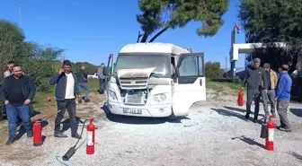 Manavgat'ta Otel Servis Minibüsü Yangın Çıkardı