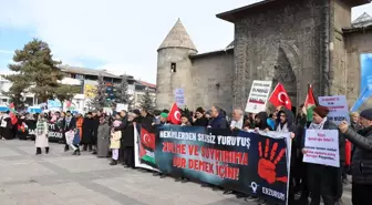 Erzurum'da sağlık çalışanları dondurucu soğuğa rağmen Gazze için yürümeyi sürdürdü