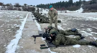 Türk Askeri Kosova Güvenlik Gücü'ne Keskin Nişancı Eğitimi Verdi