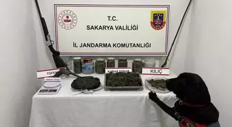 Sakarya'da Uyuşturucu Operasyonu: 4 Kilogram Esrar ve 1 Gözaltı