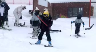 Atabarı Kayak Merkezi Sömestr Tatilinde Ziyaretçi Akınına Uğradı