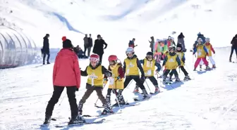 Erciyes Kayak Okulu'nda Yarıyıl Tatiline Özel Kayak ve Snowboard Eğitimleri