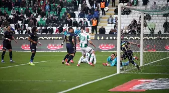 Konyaspor'un İlk Yarısı 1-0 Önde