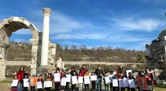 Çocuklar Tarihin İçinde Öğreniyor: Stratonikeia Antik Kenti'nde Etkinlik