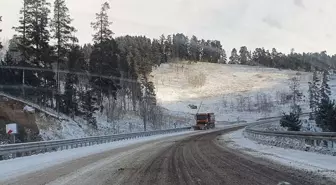 Doğu Anadolu'da Kar Yağışı Yerini Soğuk Hava ve Buzlanmaya Bıraktı