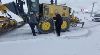 Iğdır'da Kar Yağışı Sonrası Köy Yolları Yeniden Ulaşıma Açılıyor