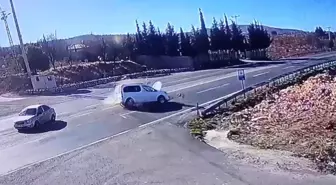 Adıyaman'da Trafik Kazası: 3 Yaralı