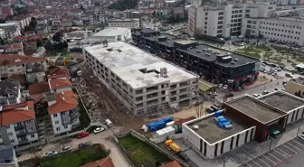 Sakarya'da Hastane Yakınlarında Katlı Otopark İnşası Devam Ediyor