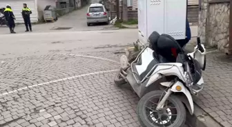 Ehliyetsiz Motosiklet Sürücüsüne 18 Bin TL Ceza, Sürücü Öfkesini Motosikletten Çıkardı