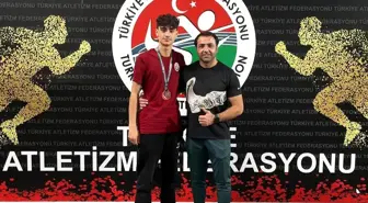 Erzincanlı Mahir İçli, U20 Atletizm Türkiye Salon Şampiyonası'nda 3. oldu