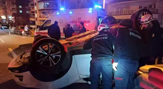 Şanlıurfa'da İki Otomobil Çarpıştı: 2 Yaralı