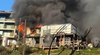 Üsküdar'daki İnşaat Sahasında Yangın Çıktı