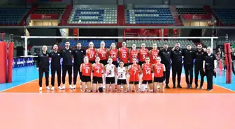 Türk Hava Yolları Kadın Voleybol Takımı Çeyrek Finale Yükseldi