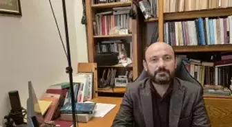 'Yedi İklim Dört Köşede Türkçenin Serüveni' - Celal Fedai, Mehmet Akif'in kendi kaderini milletininkiyle bir tutmuş bir şair olduğunu söyledi