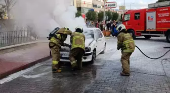 Balıkesir'de İki Araç Yangını Kontrol Altına Alındı