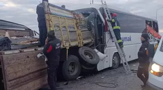 Konya'da zincirleme kaza! Yolcu otobüsündeki 3 kişi öldü, 33 kişi yaralandı