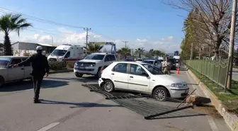 Antalya'da Makas Atan Araç Kazaya Neden Oldu: 2 Yaralı