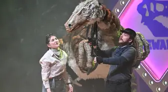 Dinosaur World Live Tiyatrosu Ankara'da İzleyicilerle Buluştu