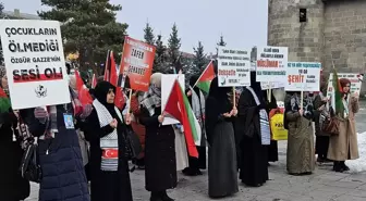 Erzurum'da Sağlık Çalışanlarından Gazze'ye Destek Yürüyüşü