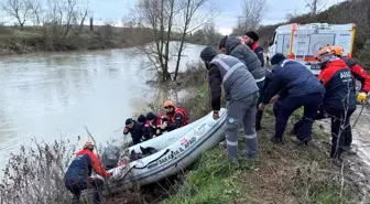 Sakarya'da Nehirde Bulunan Ceset, Kayıp Genç Evliya Kayış'a Ait