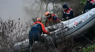 Sakarya Nehri'nde Kayıp Genç Adamın Cesedi Bulundu