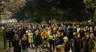 Karadağ'da Öğrenciler Silahlı Saldırıya Tepki Gösterdi