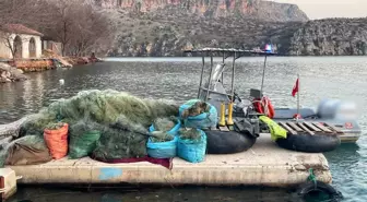 Gaziantep'te Ağ ile Balık Avlama Yasağını İhlal Eden Şahıs Suçüstü Yakalandı