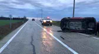 Tekirdağ'da Takla Atan Otomobilde İki Kişi Yaralandı