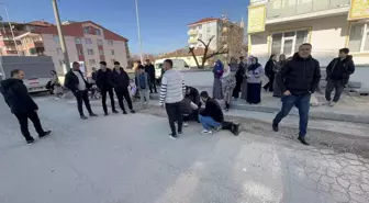 Tokat’ta Kamyonet Yaya Durdurarak Kaza Yaptı