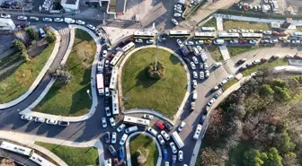 İstanbul'da İETT Otobüsü Arızalandı, Trafik Kilitlendi