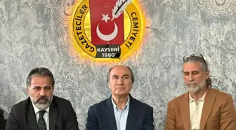 Gazetecilerden silahlı saldırıya uğrayan meslektaşlarına destek