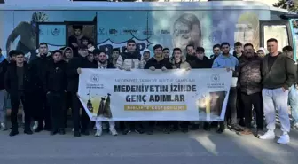 Bayburt'tan Gençler Bitlis Ahlat'a Tarih ve Kültür Kampına Uğurlandı