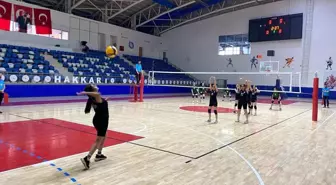 Hakkari'de Kadınlar için Voleybol Etkinlikleri Devam Ediyor