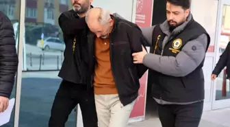 Konya'da Çöken Bina Soruşturmasında Müteahhit Gözaltına Alındı