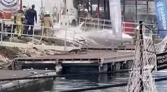 Pendik Marina'da Atık Yağ Depolama Alanında Yangın Çıktı