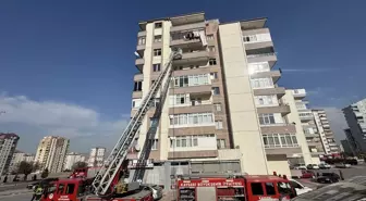 Kayseri'de Apartmanda Yangın: 1 Kişi Hastaneye Kaldırıldı