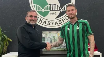 Sakaryaspor, forvet Ömer Şişmanoğlu'nu transfer etti