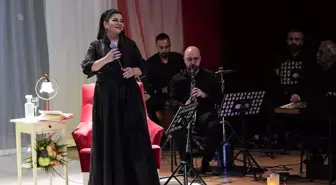 Ankara Türk Dünyası Müzik Topluluğu 'Aşk Diye Diye' Konseriyle Dinleyicileri Büyüledi