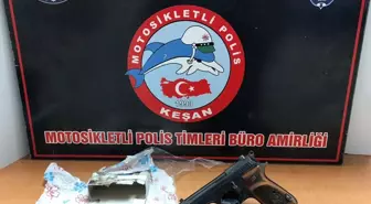 Keşan'da Ruhsatsız Silah ve Firari Hükümlü Yakalandı