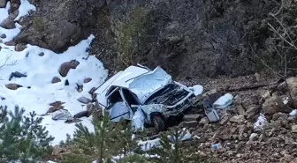 Gümüşhane'de Kontrolden Çıkan Otomobil Uçuruma Düştü: Sürücü Hayatını Kaybetti