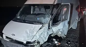 Mersin Tarsus'ta Zincirleme Trafik Kazası: 4 Yaralı