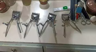 45 Yıldır Eski El Makinesiyle Tıraş Yapıyor