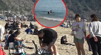 Antalya'da plajlar doldu, şubat ayında denize girildi